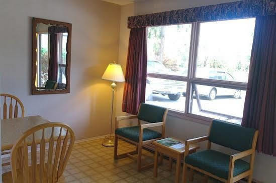Colonial 900 Motel Хоуп Екстериор снимка